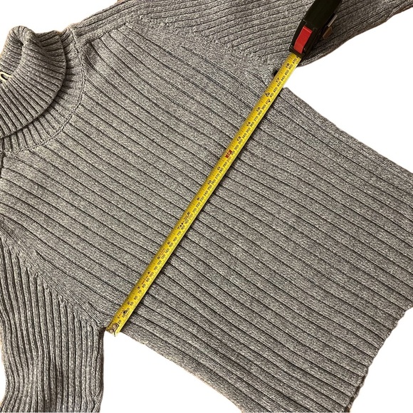 B.U.M. Equipment Plus 1X Gray Ribbed Turtleneck Sweater | Cozy Minimalist Core - Picture 7 of 8